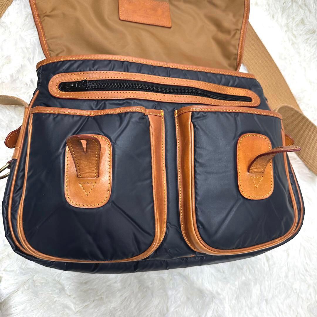 【HUNTING WORLD】バチュークロス ブラック ショルダーバッグ