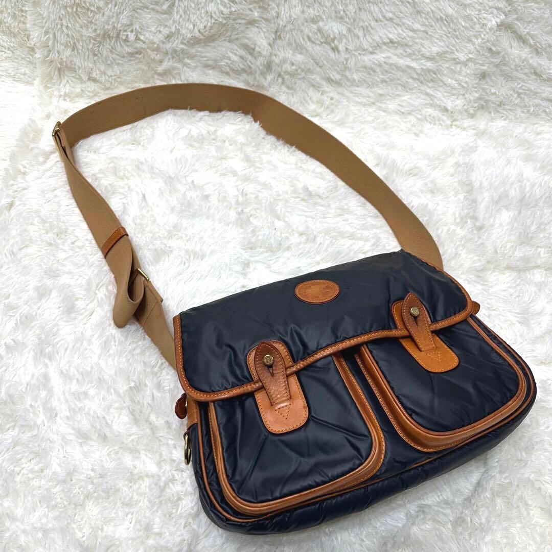 【HUNTING WORLD】バチュークロス ブラック ショルダーバッグ