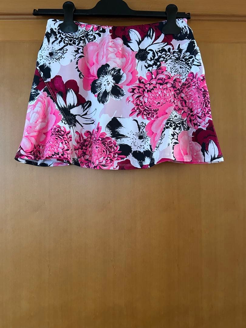 テイル　テニスウェア　上下セット　US-XSサイズ