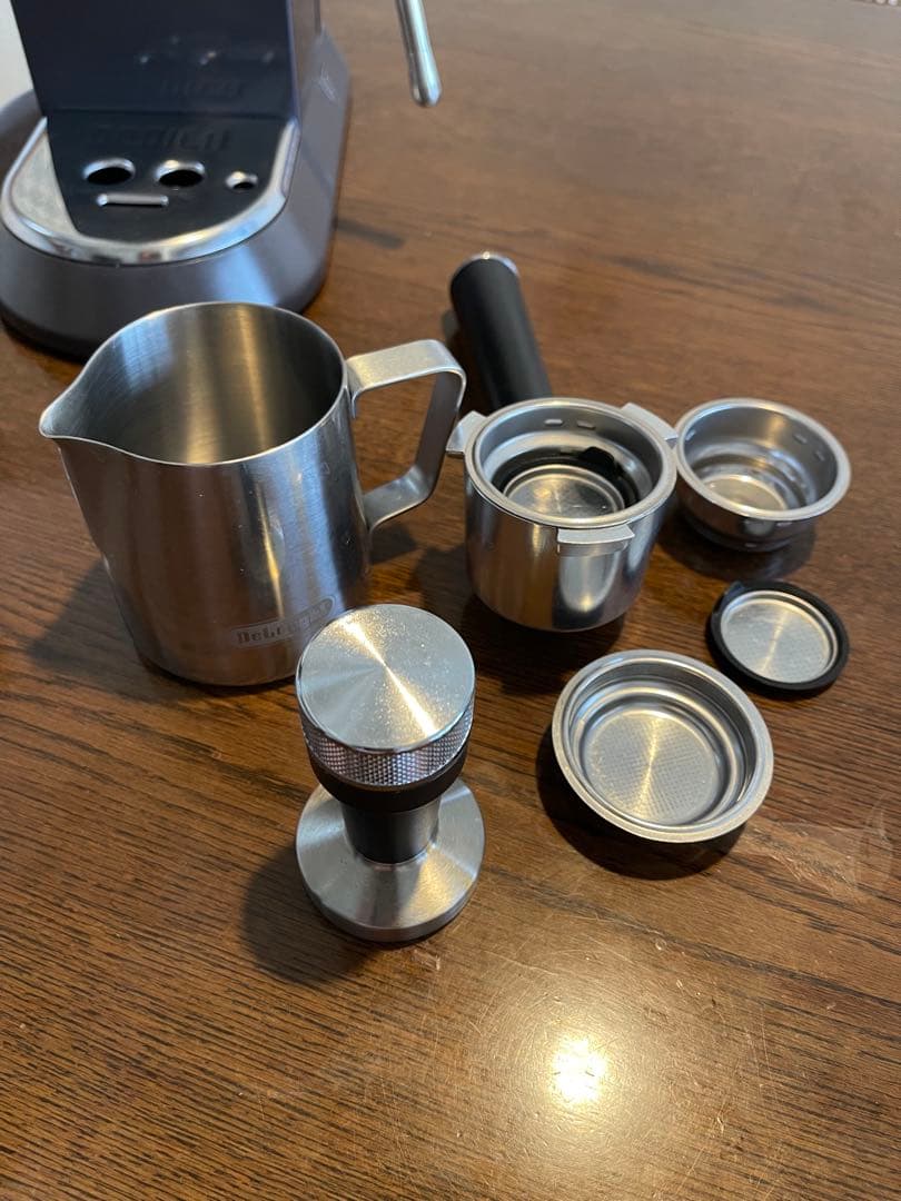 DeLonghi エスプレッソマシン デディカアルテ グレー