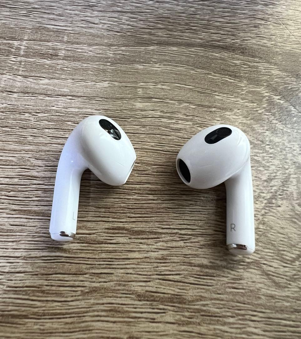 AirPods （第3世代）　純正　イヤホン　充電ケース箱付き　MME73J/A