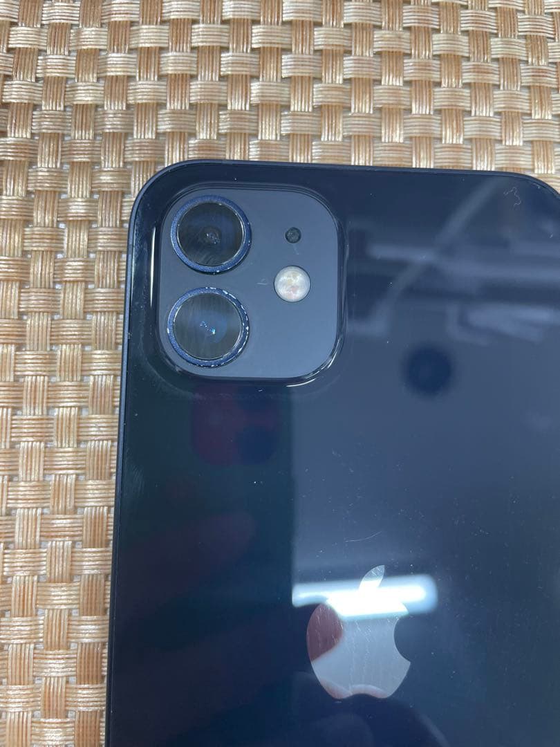 iPhone 12 64 GB ブラックSIMフリー【7081】