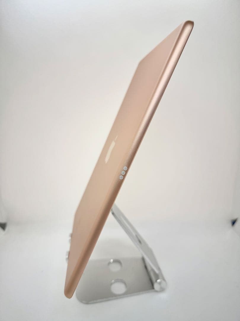 Ipad第8世代 128GB Wi-Fiモデル4Q1GJ
