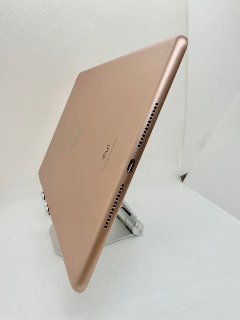Ipad第8世代 128GB Wi-Fiモデル4Q1GJ