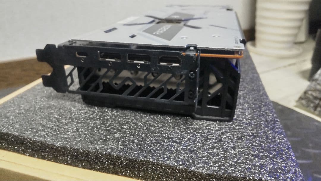 グラフィックボード・グラボ・ビデオカード RADEON RX 6800 XT SAPPHIRE NITRO+