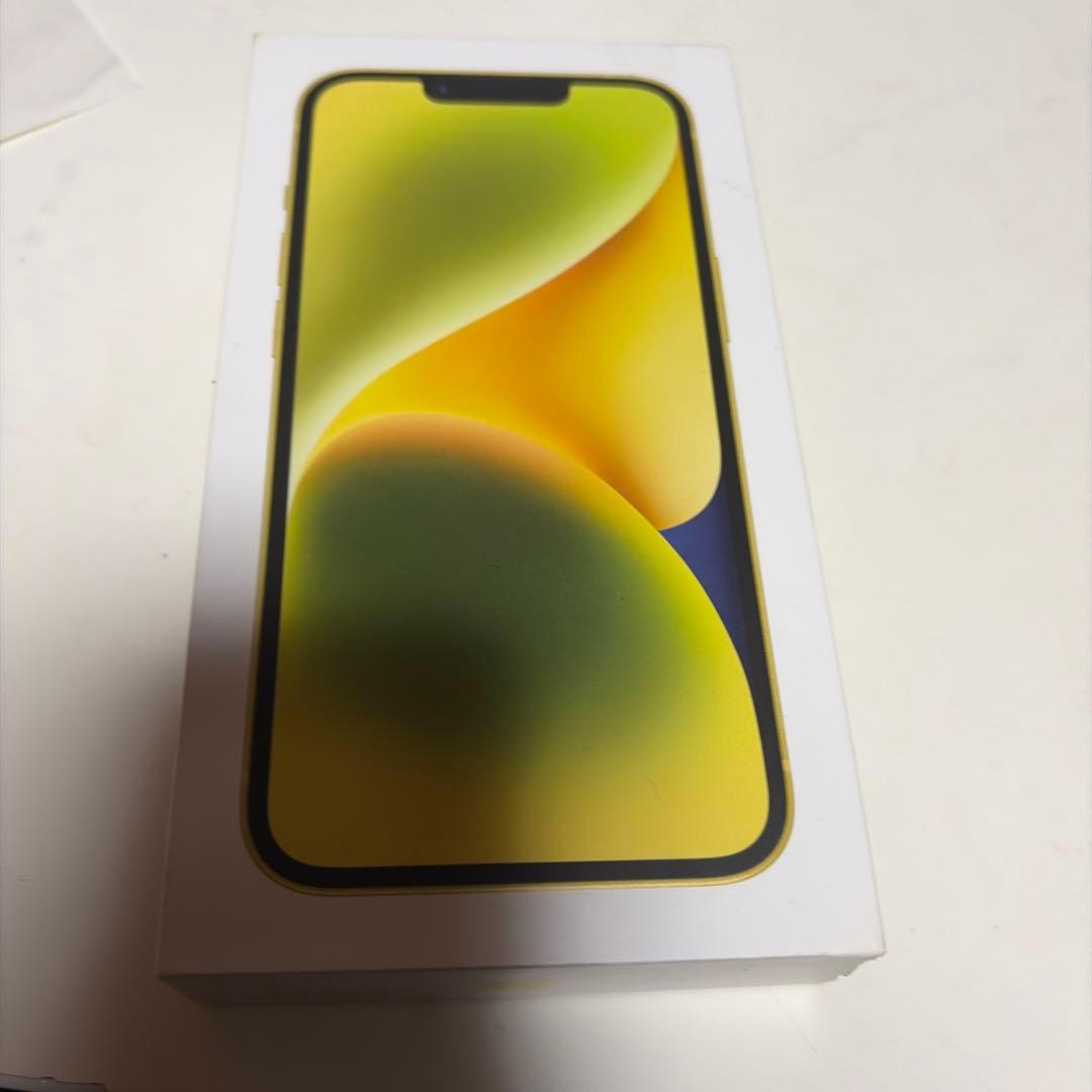 iPhone14 イエロー