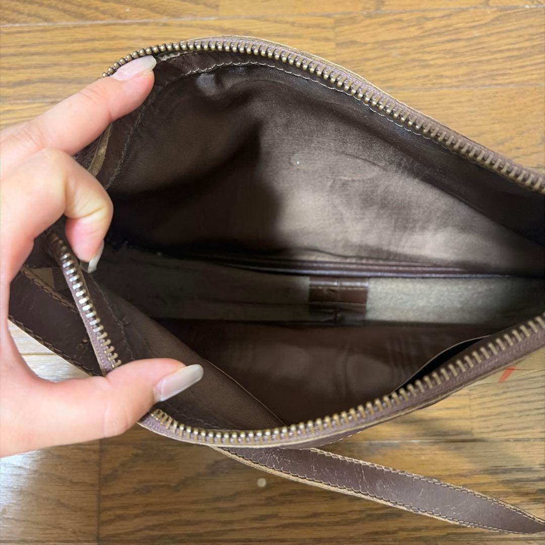 チェック柄ショルダーバッグ 中型　ノバチェック　オールドバーバリー