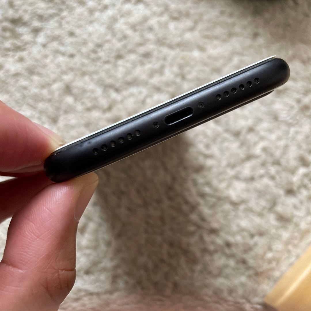 送料無料美品AppleiPhoneXR64GBブラックおまけ付きSIMフリー