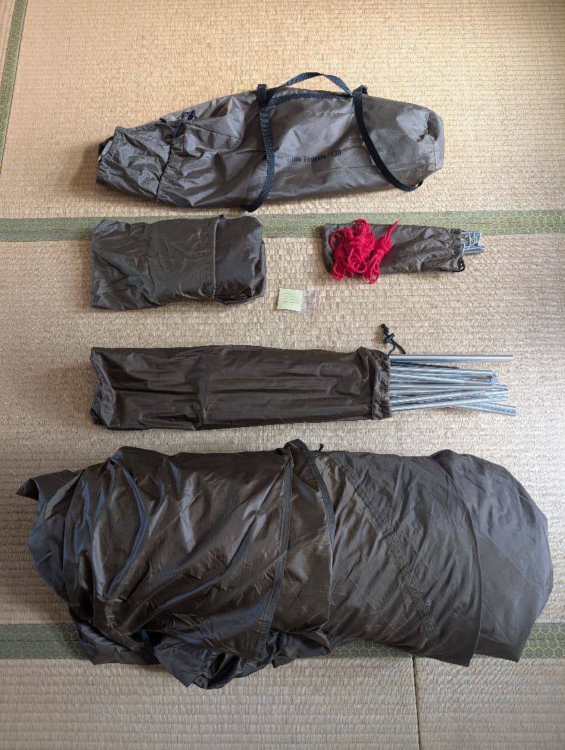 Coleman 　アテナワイドツーリング130　社外ペグ付き