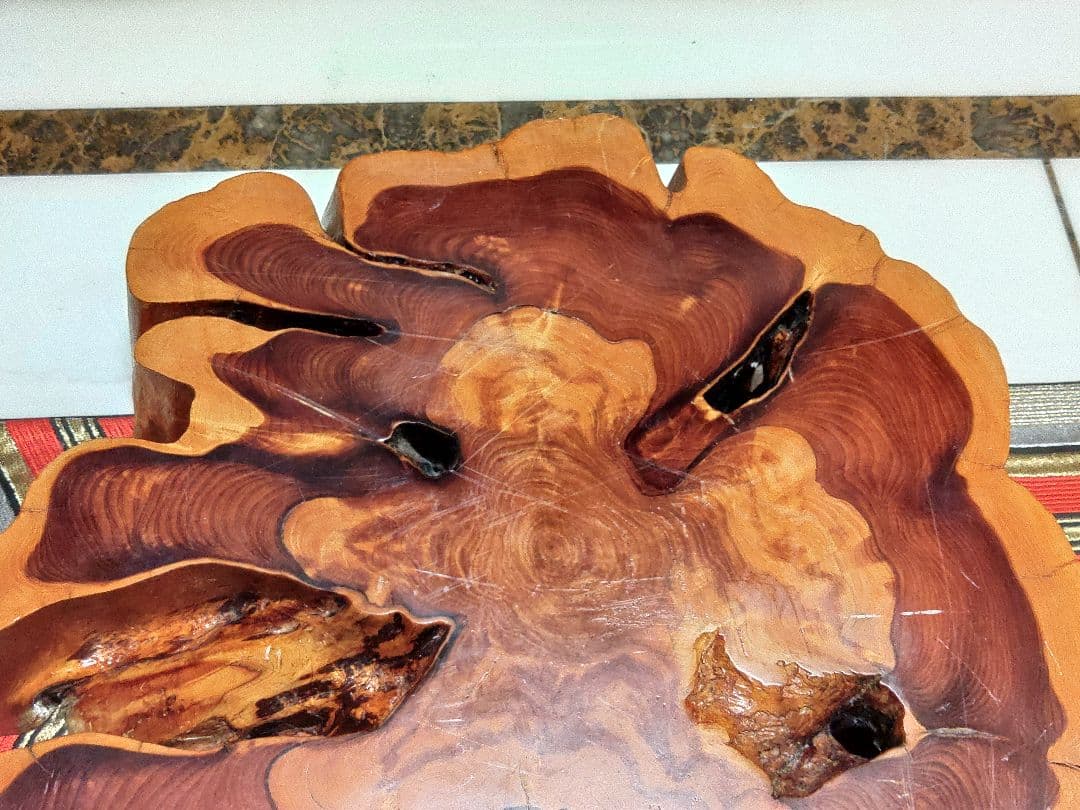 無垢木材　花台　大迫力切り株　かわいい木製オブジェ　木の温もり　年輪　精霊宿る