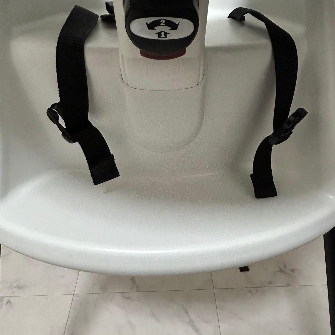 BabyBjornベビービョルン ハイチェア ハーネス付き