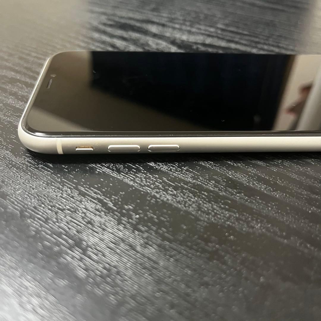 美品 動作正常 iPhone XR ホワイト 128GB