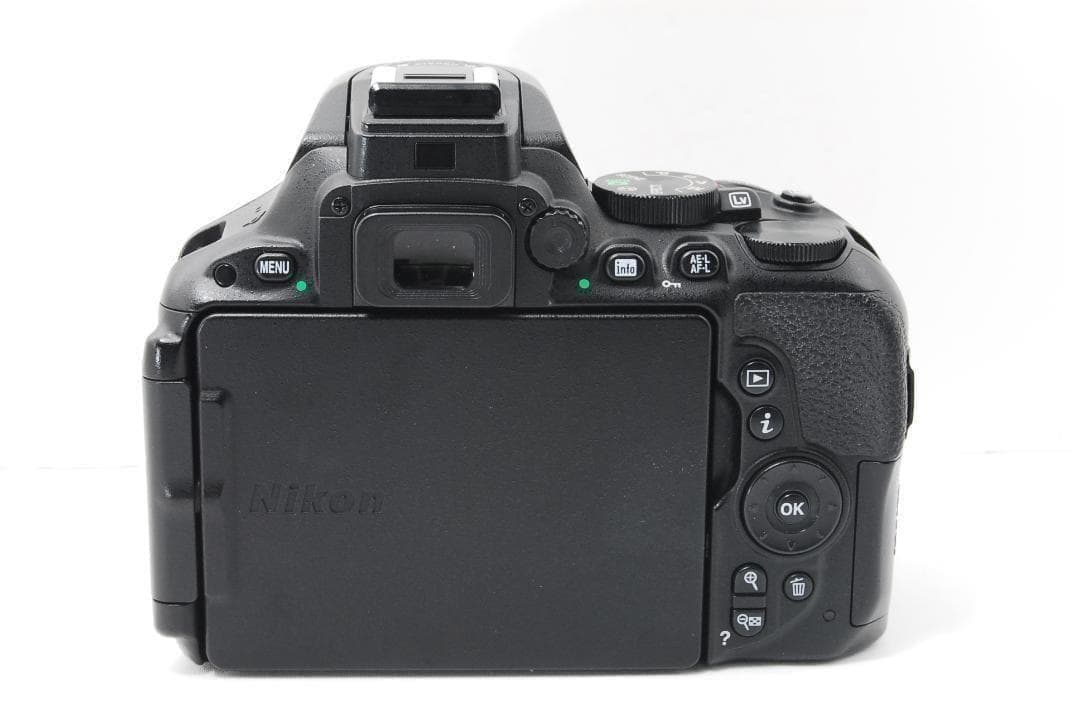 Nikon D5500 Wi-Fi機能搭載でスマホに転送♪ ニコン