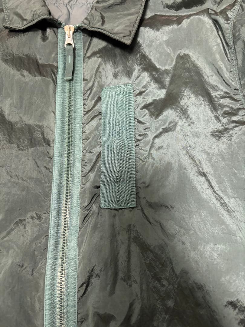 ストーンアイランドのナイロンメタルジャケット