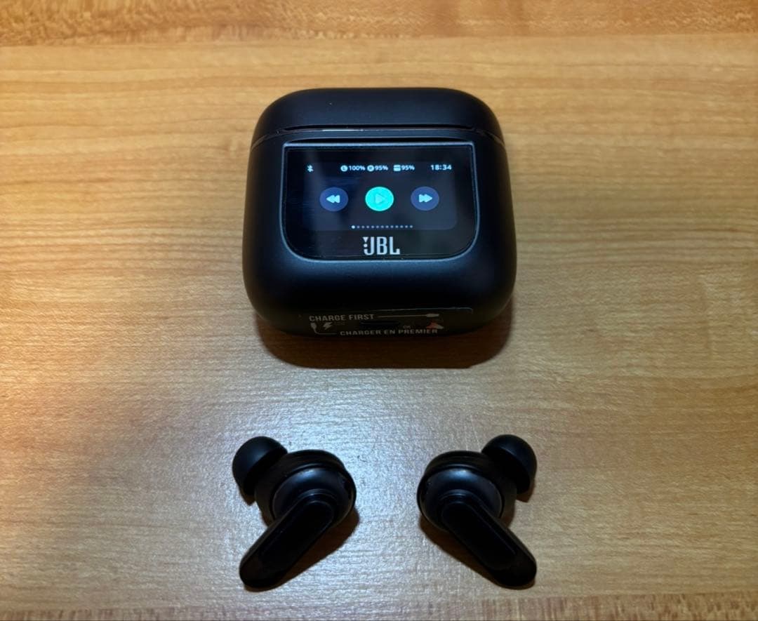 【美品】JBL TOUR PRO 2 シリコンケース付き