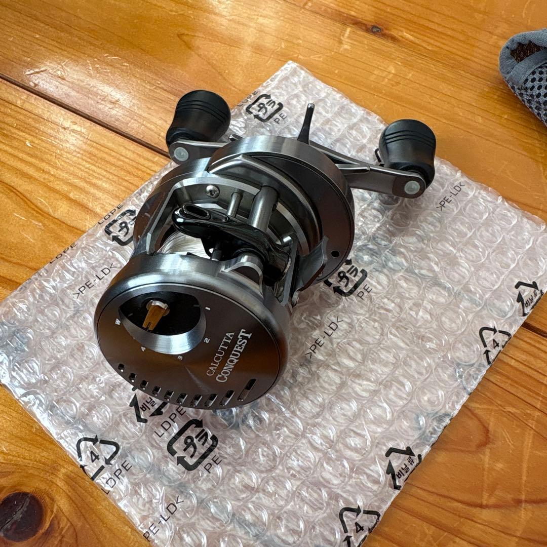 美品 SHIMANO カルカッタコンクエストDC 201HG ベイトリール