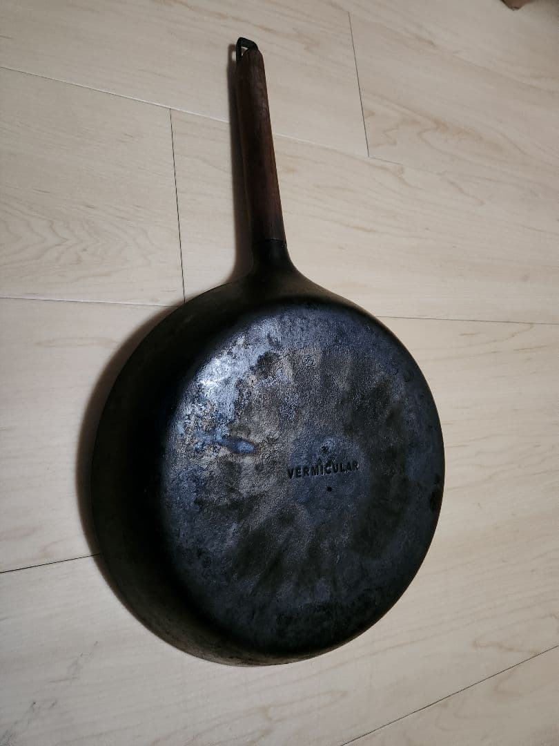 VERMICULAR 鋳鉄フライパン 26cm