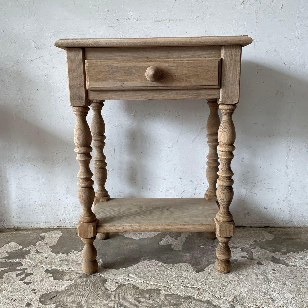 Peonyドロワーサイドテーブル ドロワーベッドサイドテーブル　剥離