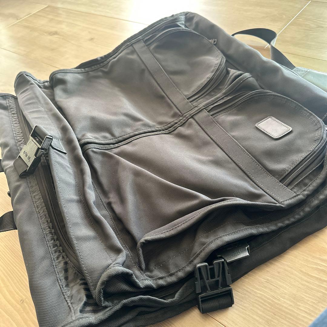 TUMI ガーメントケース