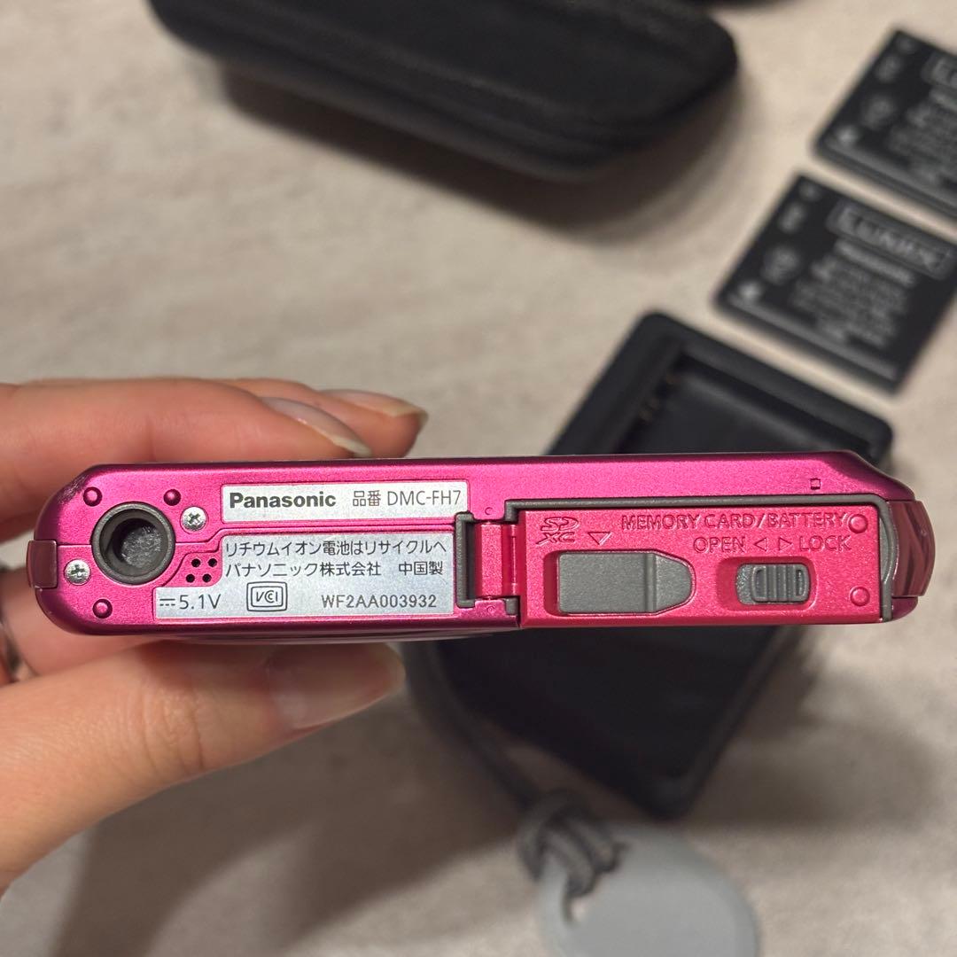 Panasonic LUMIX DMC-FH7 人気色 ピンク