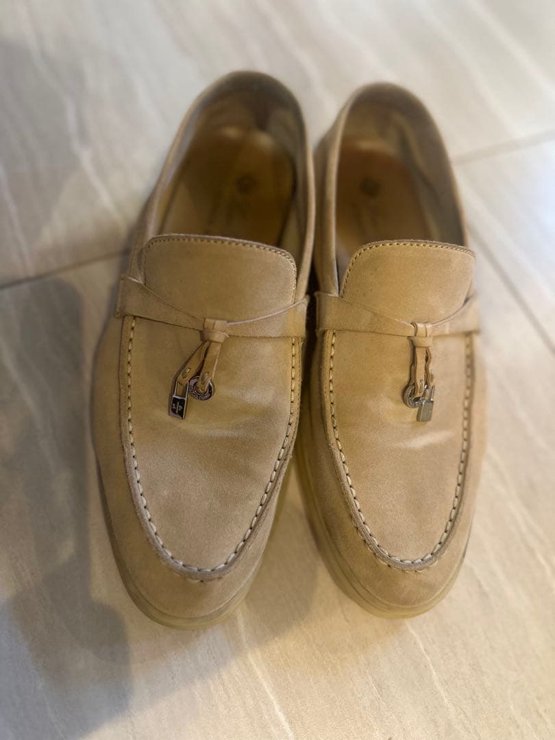 ロロピアーナ　ピンクベージュ スエード モカシン