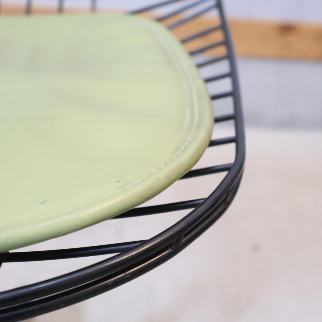 モダニカ ワイヤーチェア ブラック ローリングベース サイドシェル イームズ