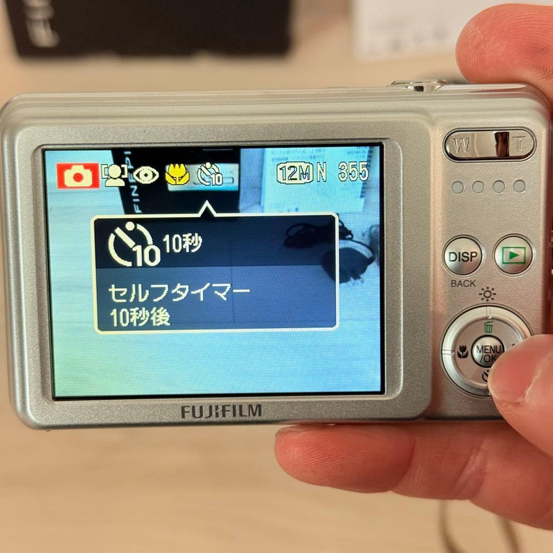 美品　付属品多　FUJIFILM Finepix J30 フジフィルム