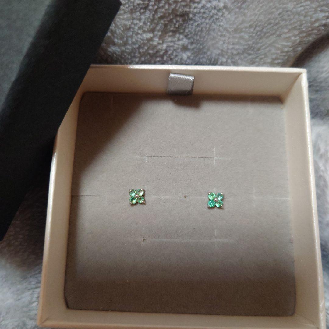 ジュエリーツツミエメラルドフラワーピアス売りつくし〜早い者勝ち