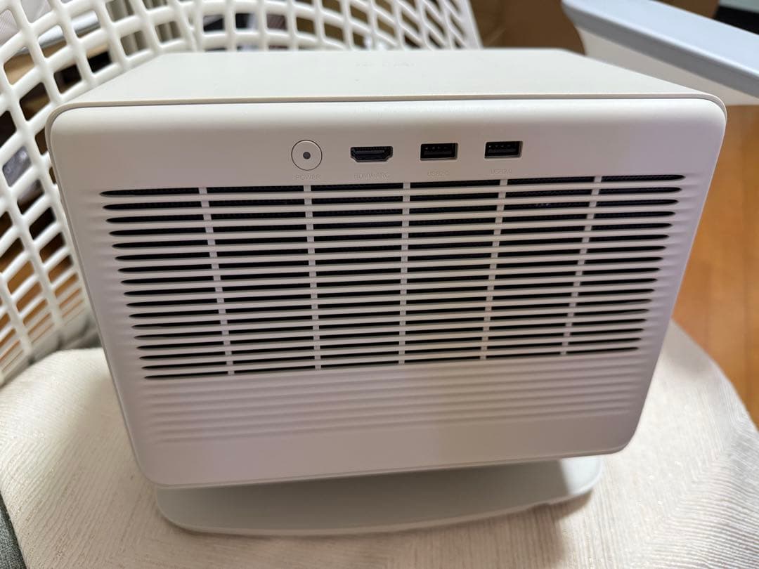 美品　XGIMI HORIZON S Pro プロジェクター 4K 1800