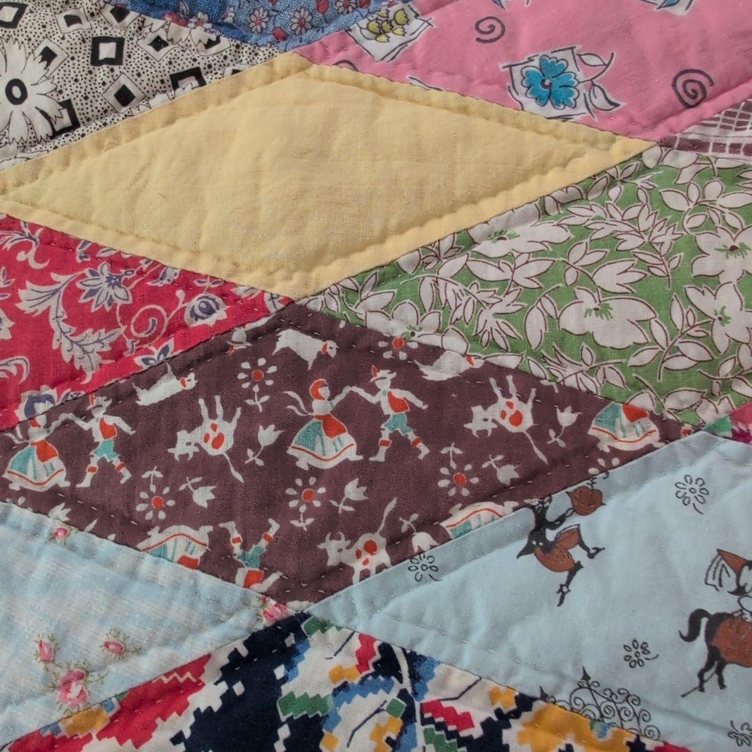 パッチワークキルト　ビンテージ　ハンドメイド