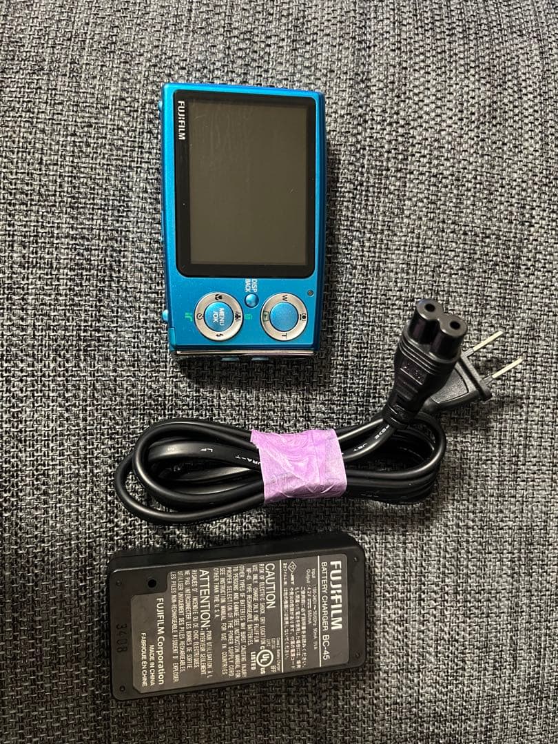 FINEPIX Z20FD青色 デジタルカメラ 本体と充電器 美品作動、充電OK