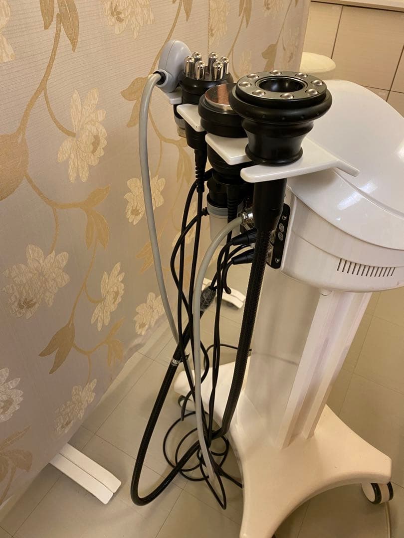 BeBe 業務用美容機器　キャビテーションラジオ波サーマルフラクショナ