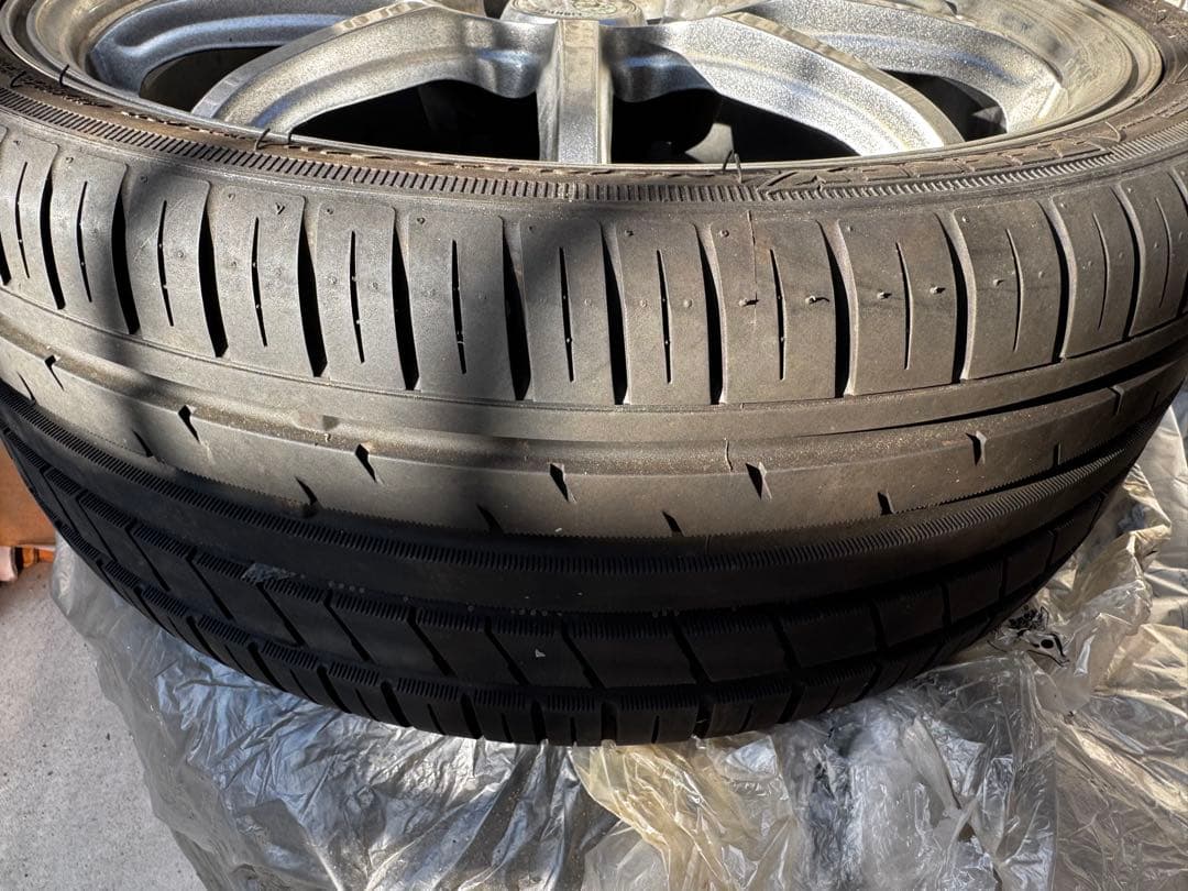 履くだけでローダウン！ 18インチ10本スポークホイールバリ山、扁平タイヤセット