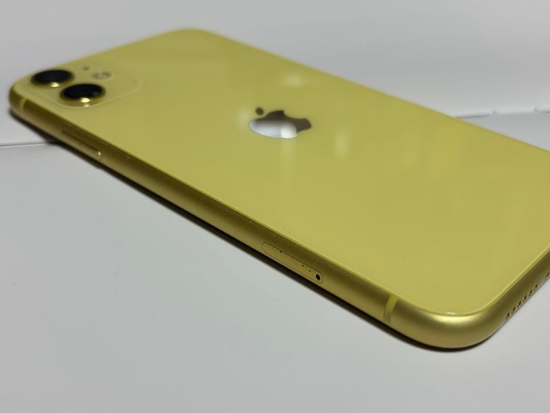 美品 iPhone11 64GB イエロー SIMロック解除済み