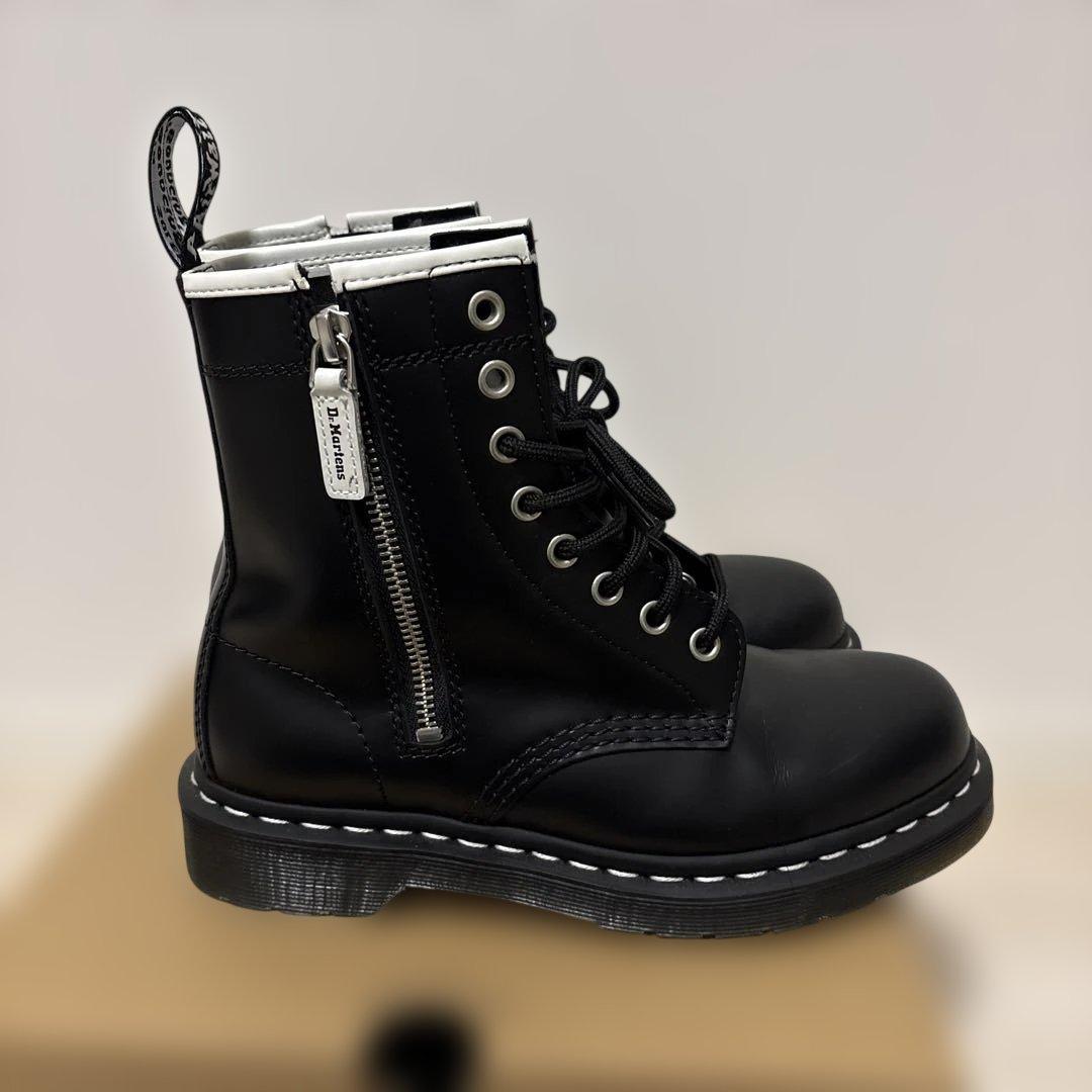 Dr. Martens日本限定1460 ZIPPED HDW 8ホール ブーツ