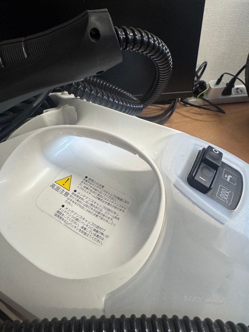 ケルヒャーKARCHER 高圧洗浄機 SC 4 本体と付属品も全て揃っています