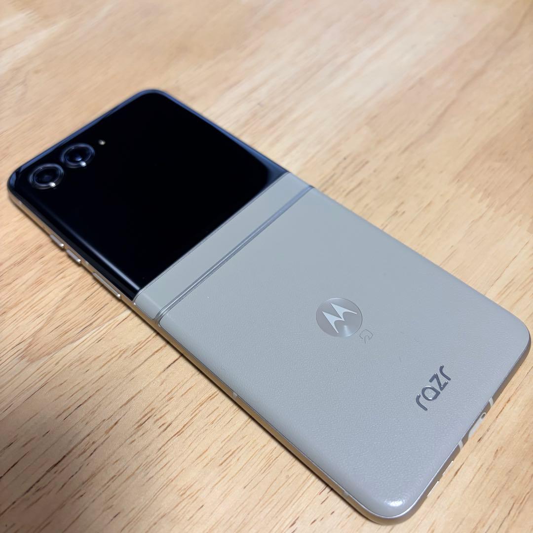 Motorola Razr 50 512GB サンドクリーム SIMフリー