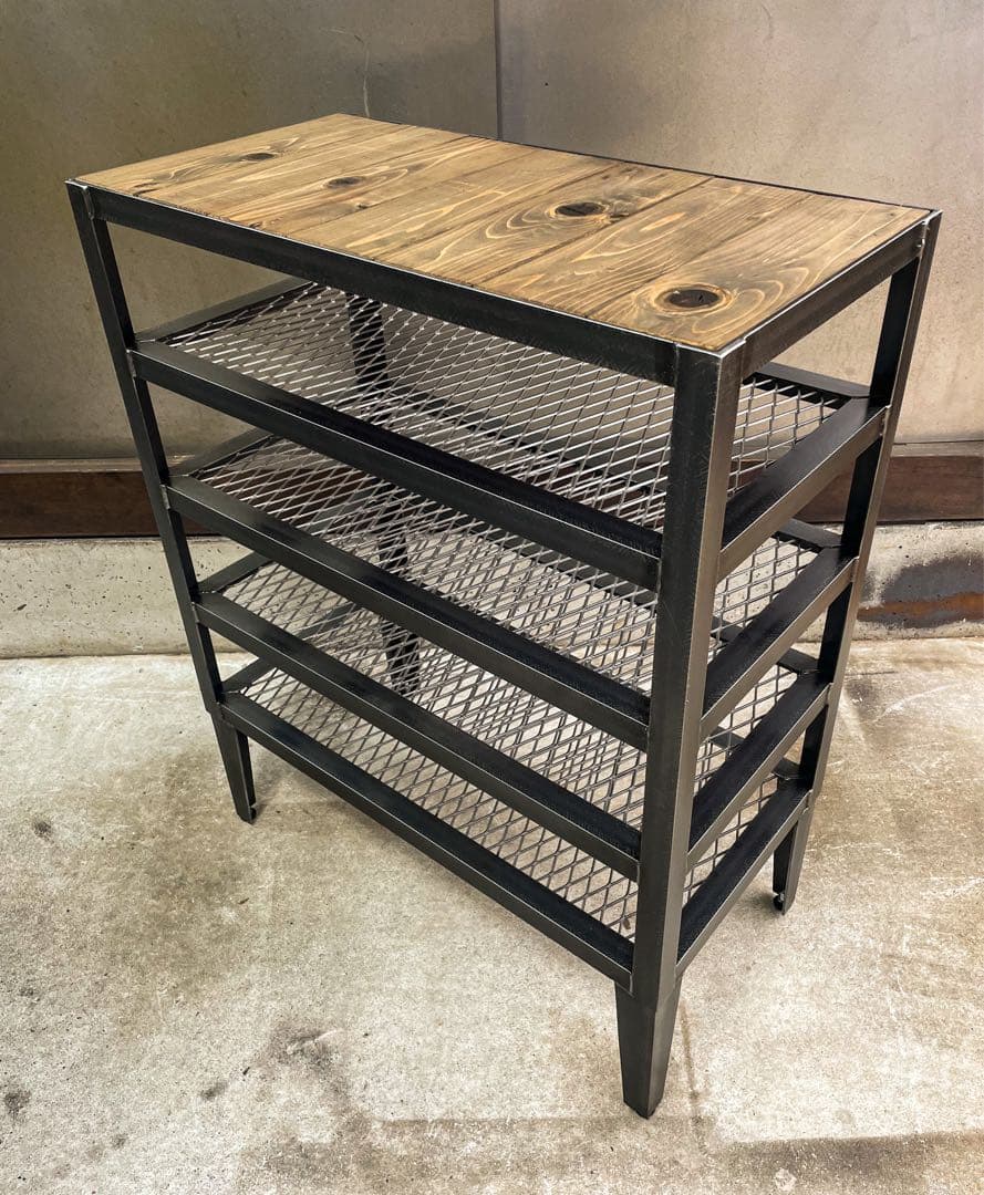 アイアンラック　植物棚　シェルフ　ラック　インダストリアル　アイアン家具