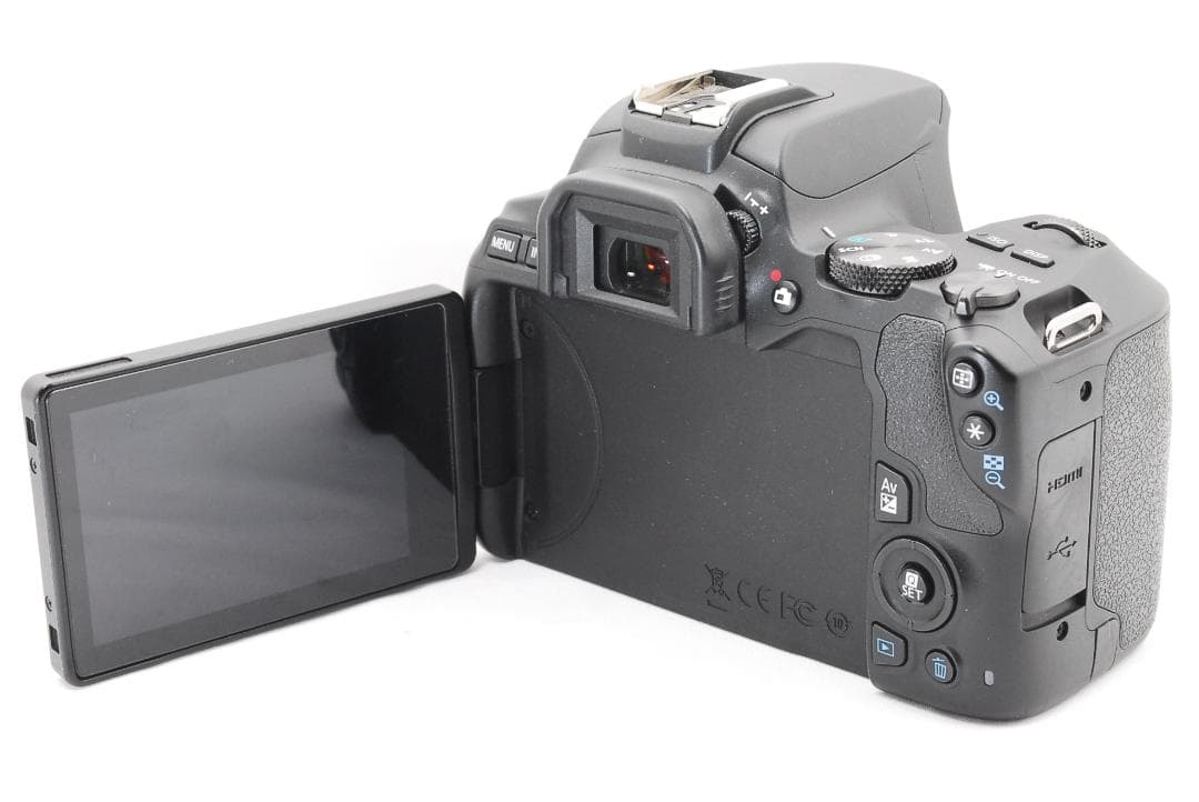 Canon EOS kiss x10 新型機種！届いてすぐ使える♪