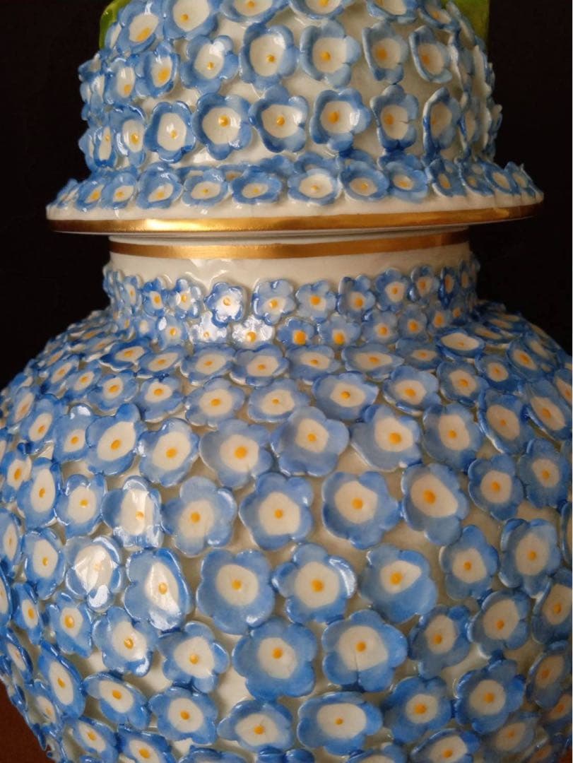 ドイツ　ドレスデン　カールティーメ　マイセン　スノーボールスタイル　壺