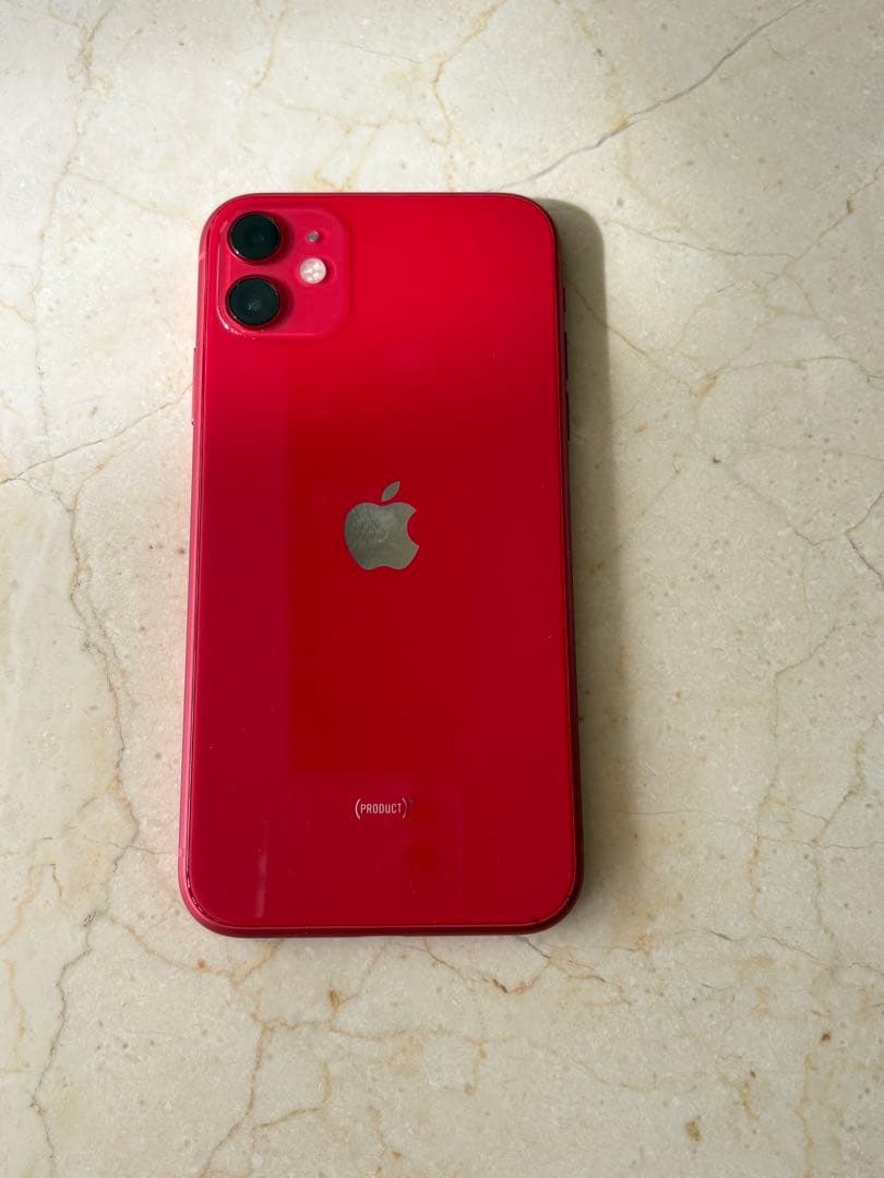 Apple iPhone 11 64GB 本体　スマホ