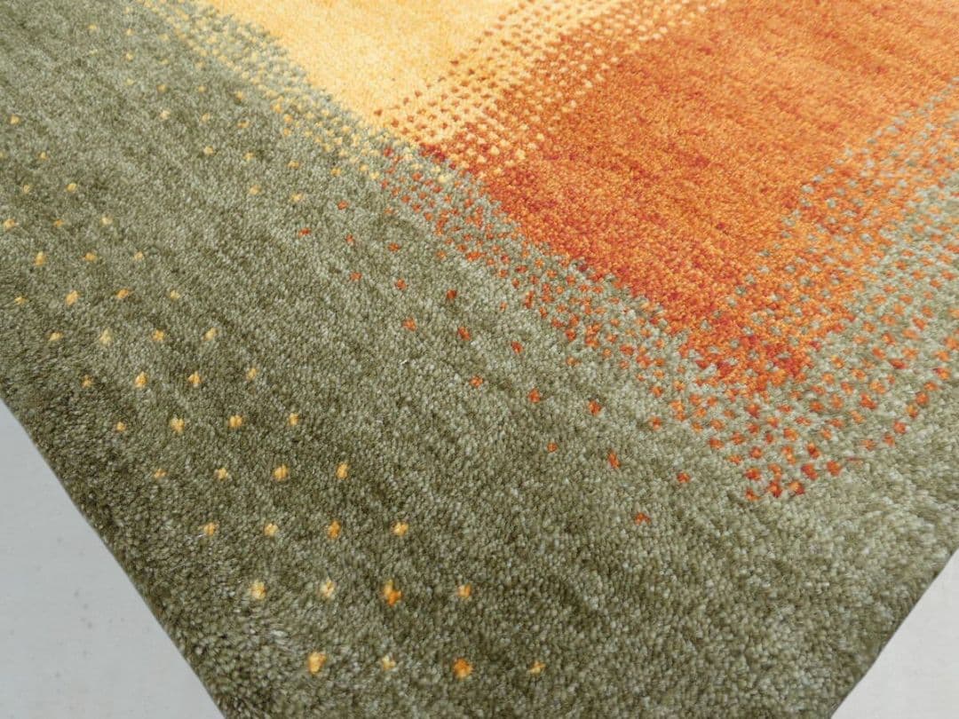 利益還元祭　202×139cm　ギャッベ　ペルシャ絨毯　手織り