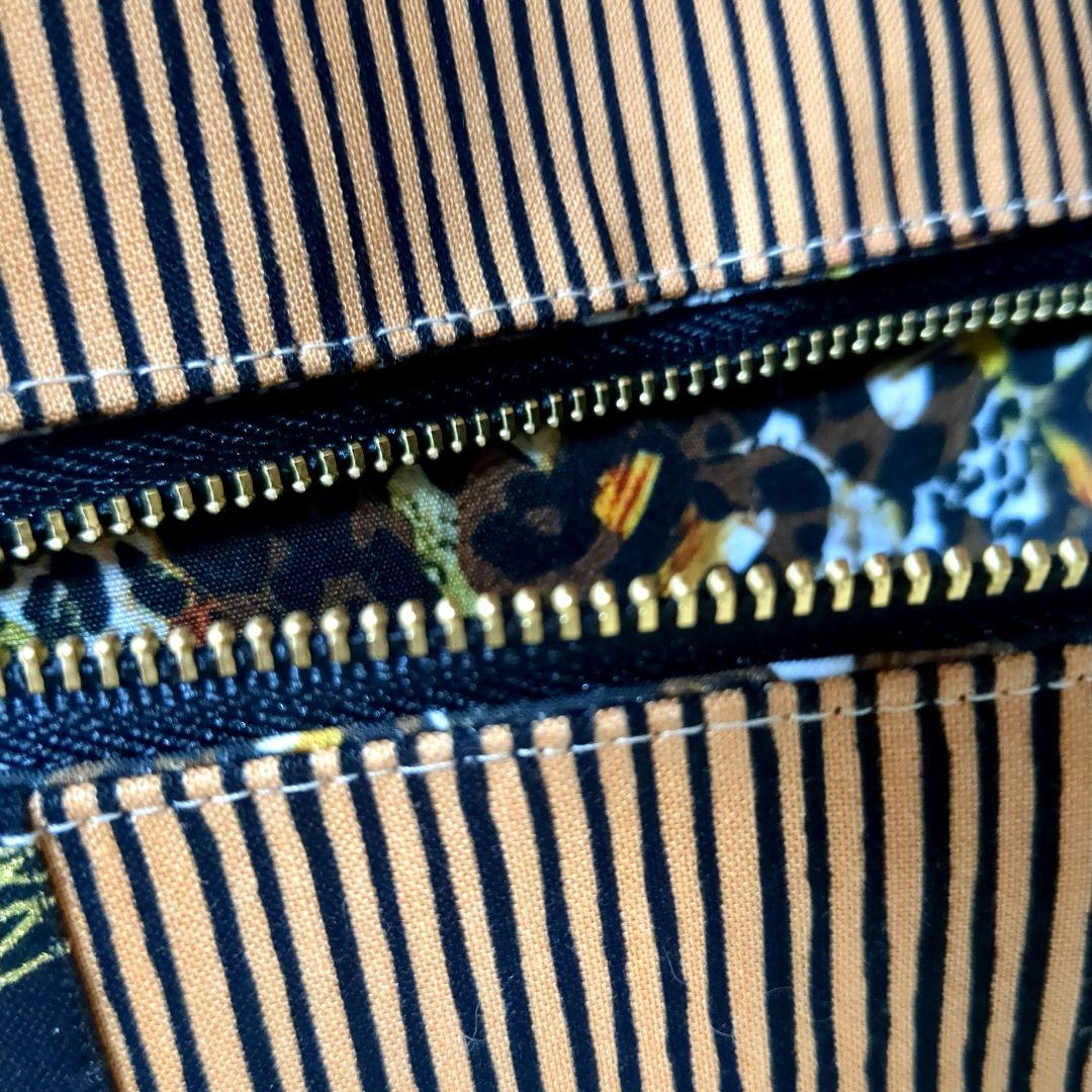 ロラライハリス　ハンドメイド　バッグ