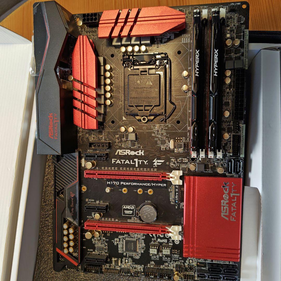 メモリ/DDR4/Kingston/FURY　8GB×2枚