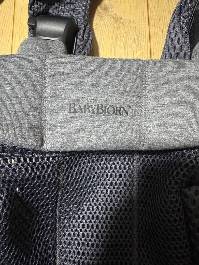 美品！BABYBJRN BABY CARRIER HARMONY