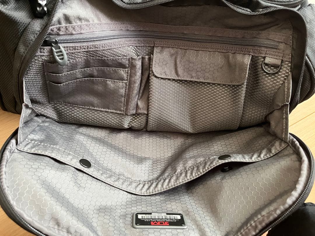 TUMI ボストンバッグ