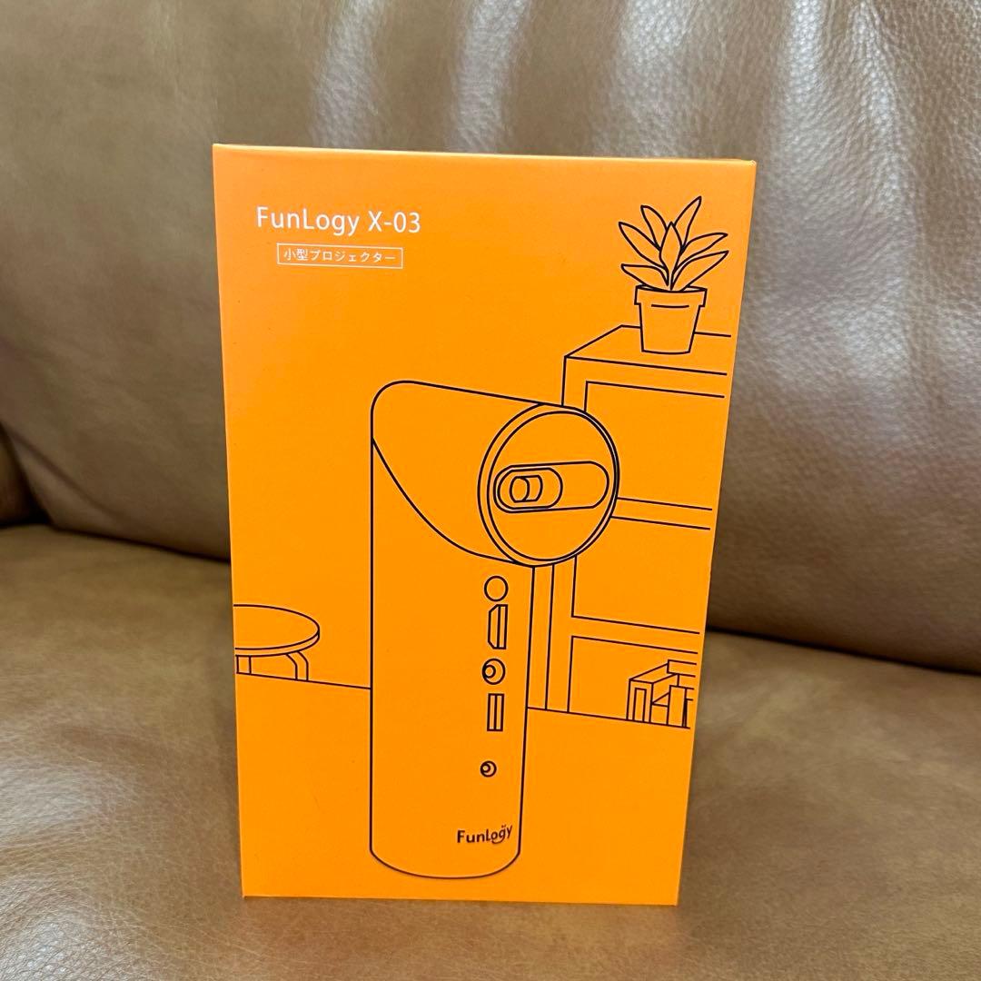 美品【FunLogy/ファンロジー】小型プロジェクター　X-03
