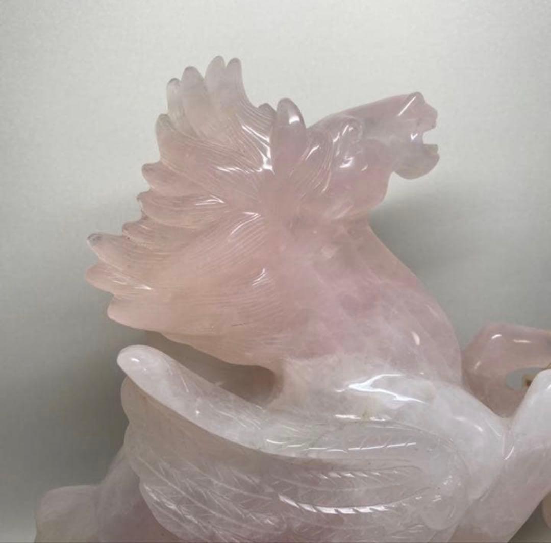 【希少】2026年開運 ローズクォーツ2kg ペガサス 馬 一刀彫 土台付き