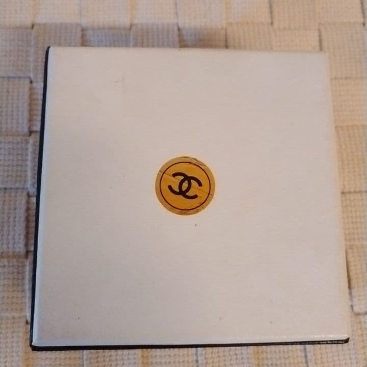 CHANEL　ヴィンテージシャネル細ベルト