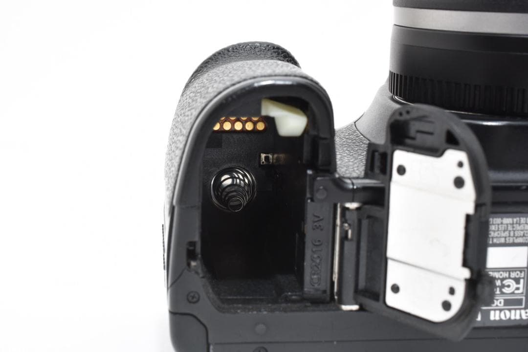 《 美品 》　キャノン　Canon EOS 30D レンズセット 18−55mm